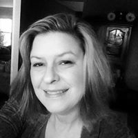 Shelly Lay Photo 28
