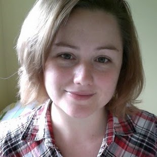 Laura Howard Photo 44