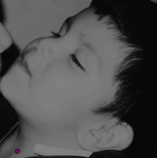 Julian Castillo Photo 16