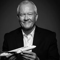 Randall Hunt Photo 17