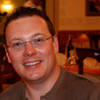 Chris Robins Photo 22