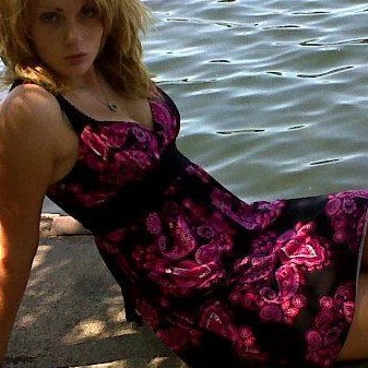 Kathryn Schmitt Photo 16