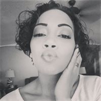 Kimberly Swain Photo 15