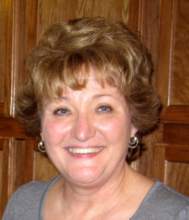 Linda Hanson Photo 45