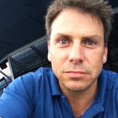 Richard Cowan Photo 36