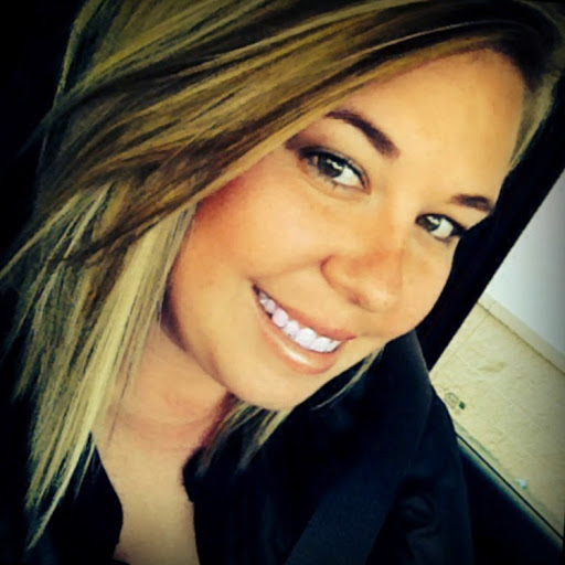 Samantha Everett Photo 18