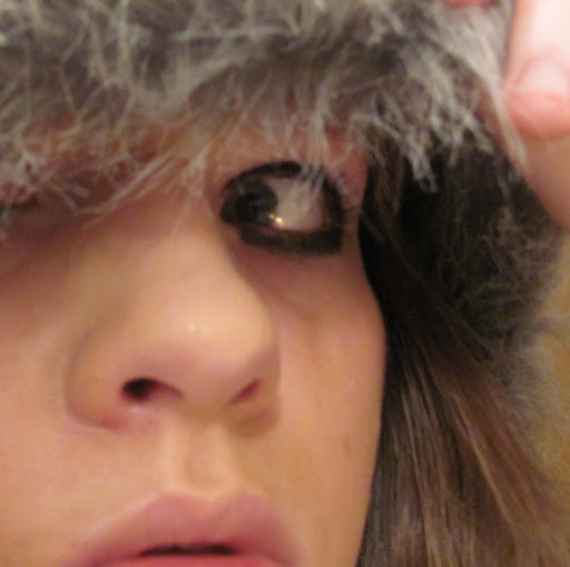 Hannah Phillips Photo 17