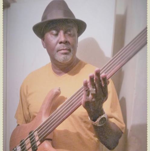 Loren Jones Photo 38