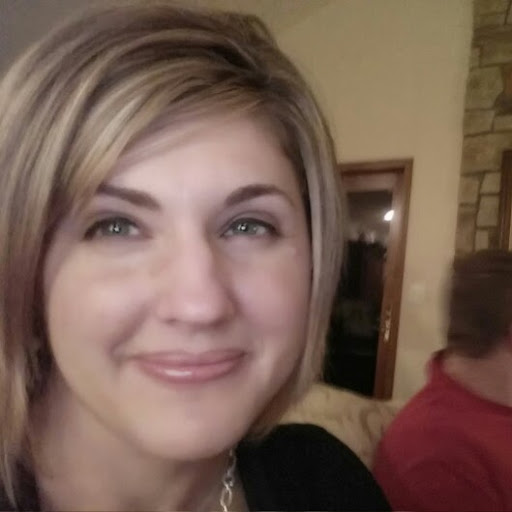 Julie Grimm Photo 10