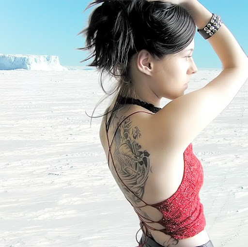 Julia Jasmine Photo 1