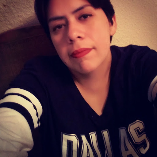 Jennifer Arellano Photo 15