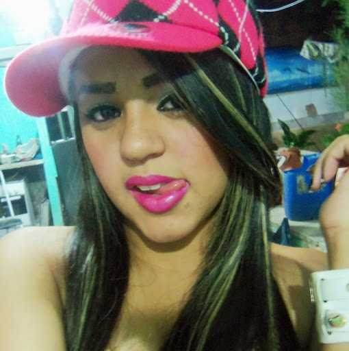 Lucy Rodrigues Photo 7