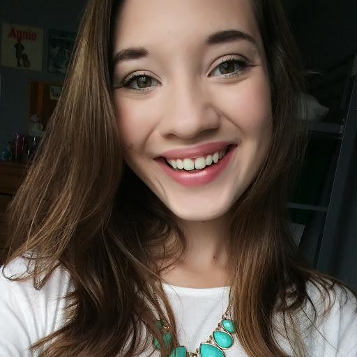 Sarah Baker Photo 57