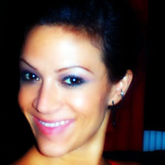 Adrienne Bell Photo 32