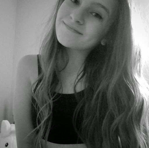 Jessica Erickson Photo 32