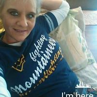 Elizabeth Adkins Photo 26