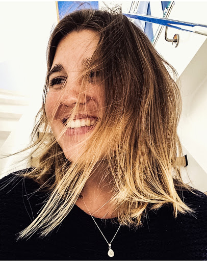 Laura Weeks Photo 38