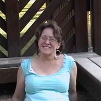 Marie Hampton Photo 9