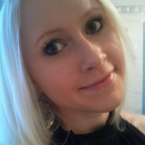 Theresa Fischer Photo 37