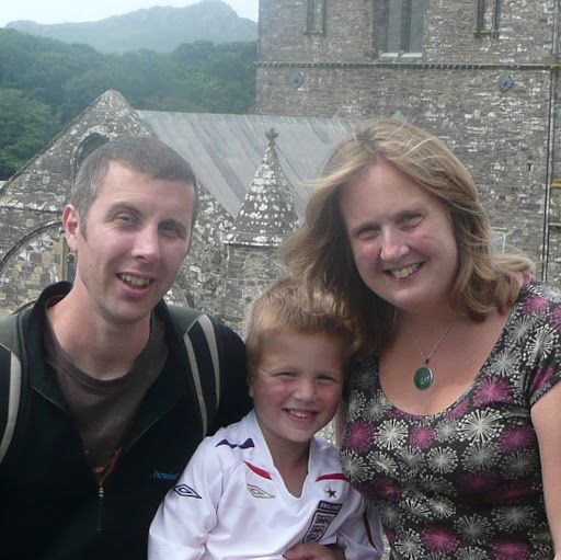 Helen Blake Photo 34