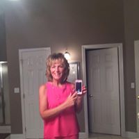 Kellie Robbins Photo 9