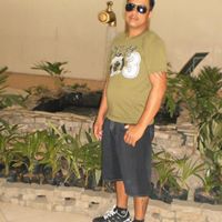 Larry Guzman Photo 33