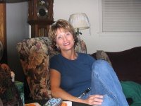 Julie Henderson Photo 28