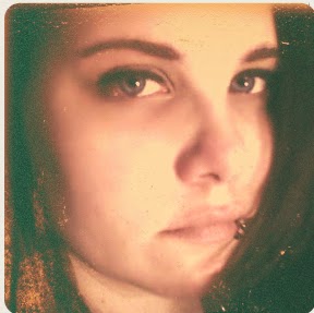 Kate Singleton Photo 8