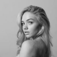 Natalie Lind Photo 4