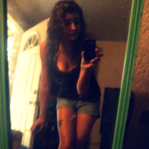 Samantha Cunningham Photo 17