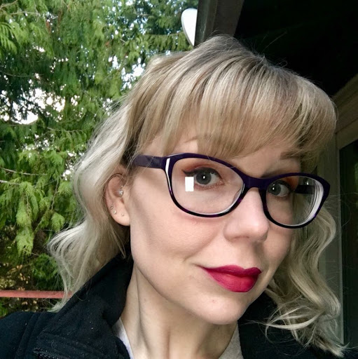 Sarah Holley Photo 28