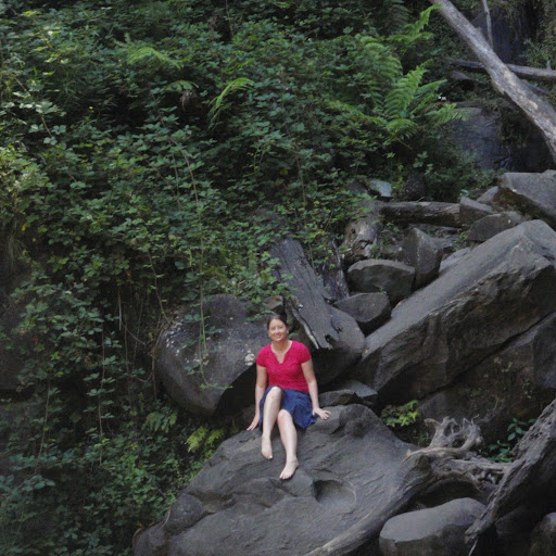 Julia Bradley Photo 24