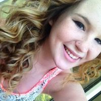 Elizabeth Demarco Photo 6