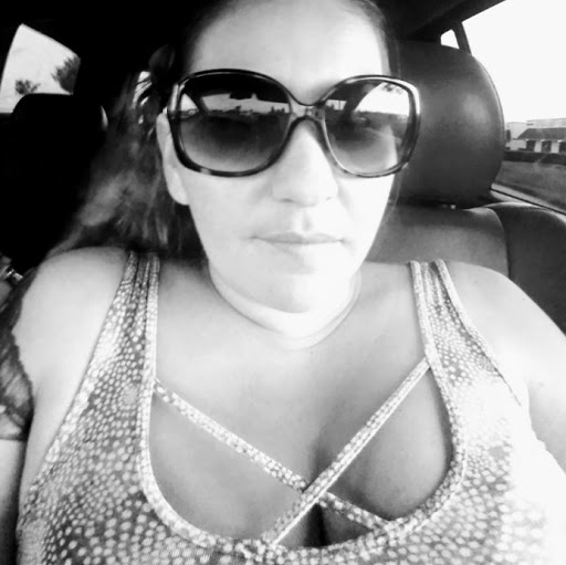 Renee Lopez Photo 15