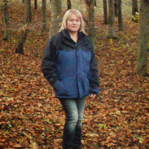 Sarah Clowes Photo 3