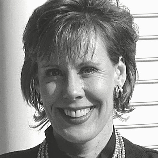 Barbara Pearson Photo 44