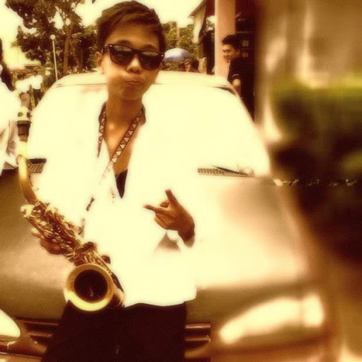 Paul Villanueva Photo 32