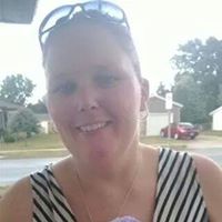 April Lucas Photo 15