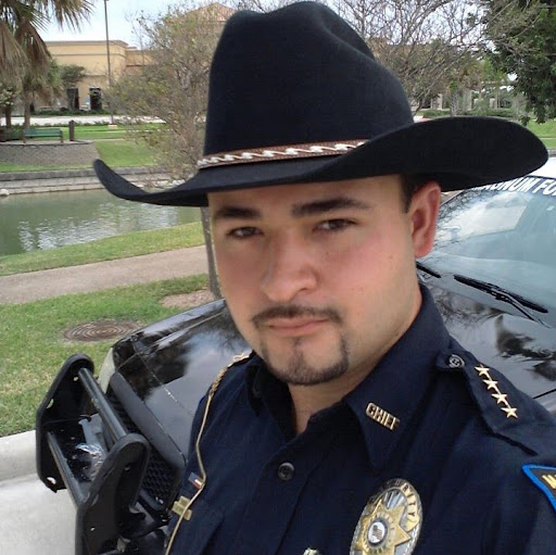 Adrian Garcia Photo 9