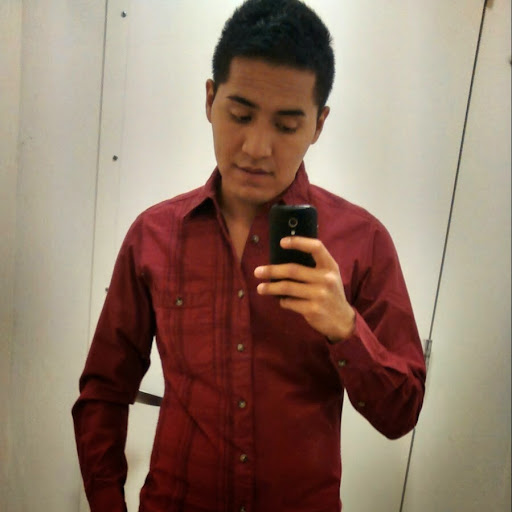 Alberto Hernandez Photo 37