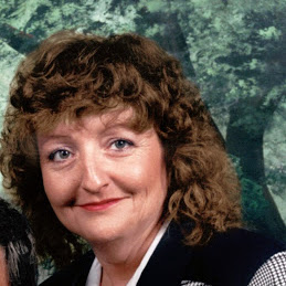 Paula Manning Photo 42