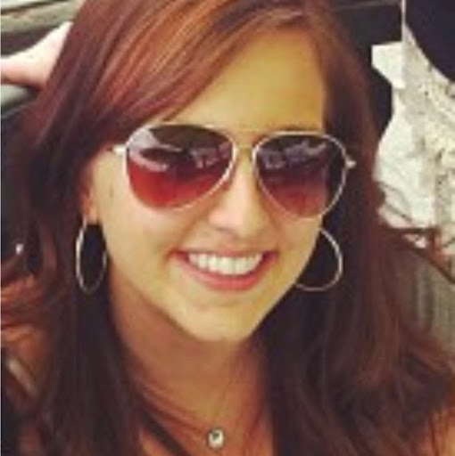 Lindsay Hicks Photo 26