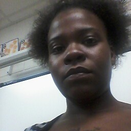 Ebony Jenkins Photo 15