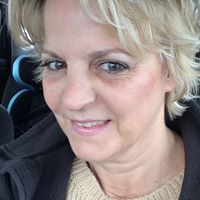 Jane Larson Photo 41