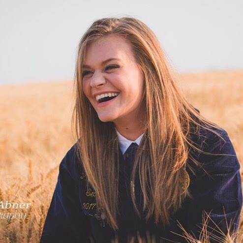 Kristina Powell Photo 22