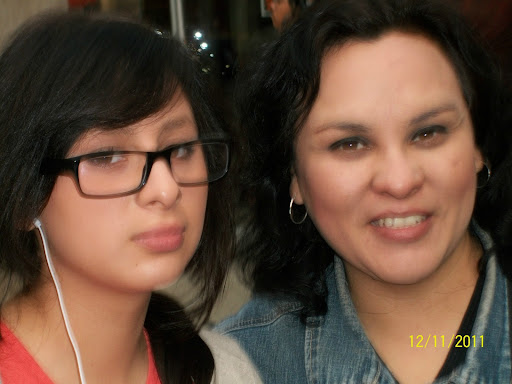 Connie Villanueva Photo 8