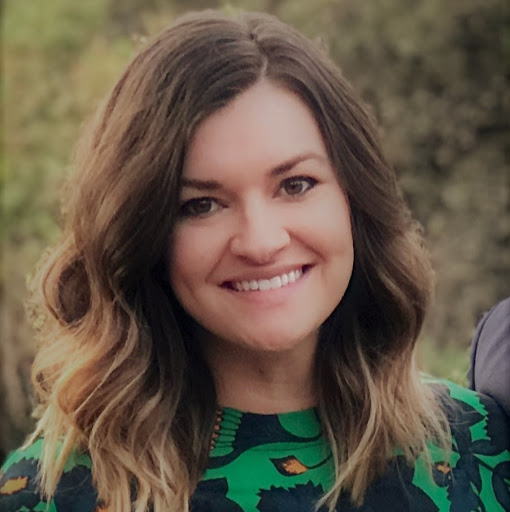 Lindsey Moore Photo 24