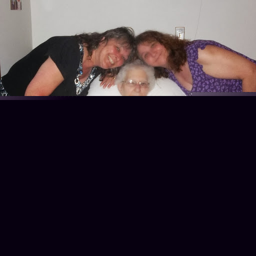 Teresa Handy Photo 5