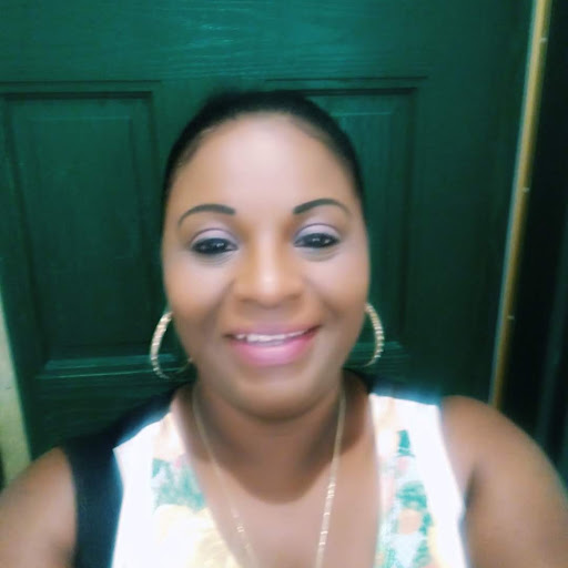 Lynette Robertson Photo 8