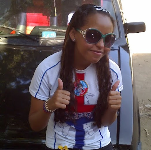 Joanne Silva Photo 17